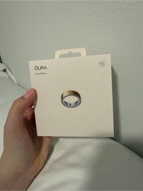 Oura 4 Gold Smart Ring (Oura)